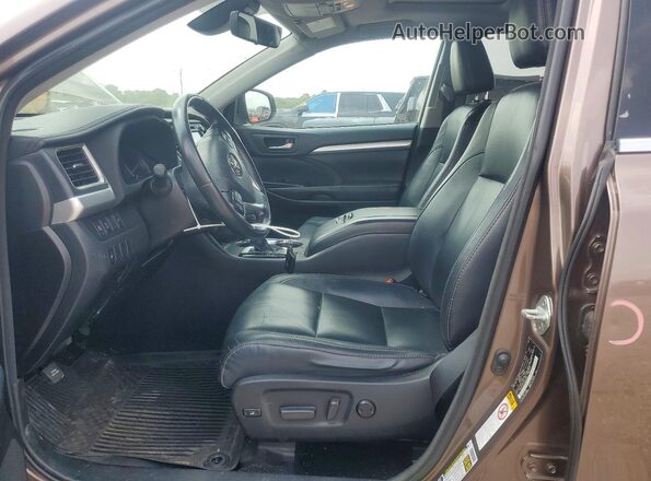 5TDJZRFH2JS882556 2018 TOYOTA HIGHLANDER Brown Vista interior delantera