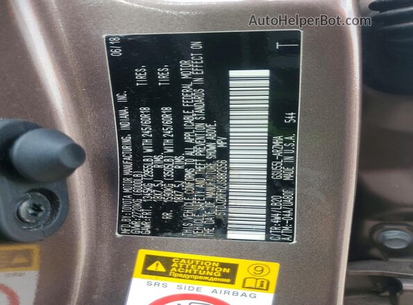 5TDJZRFH2JS882556 2018 TOYOTA HIGHLANDER Brown Vista del compartimento del motor