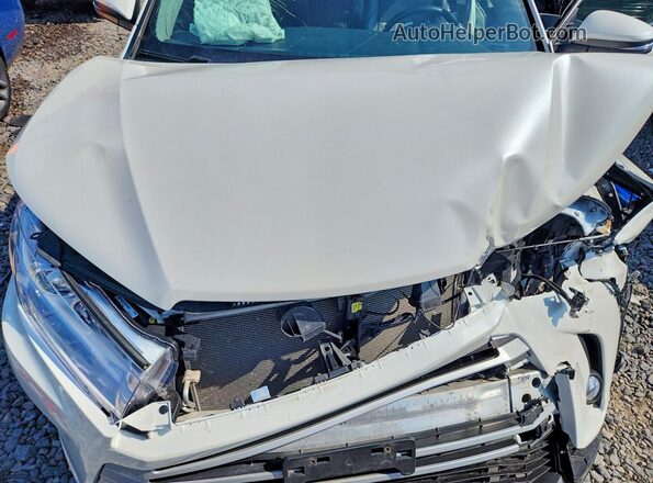 5TDJZRFH2KS939078 2019 TOYOTA HIGHLANDER White უკანა სალონის ხედი