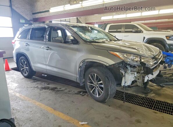 5TDJZRFH3HS389835 2017 TOYOTA HIGHLANDER Silver Delantero derecho