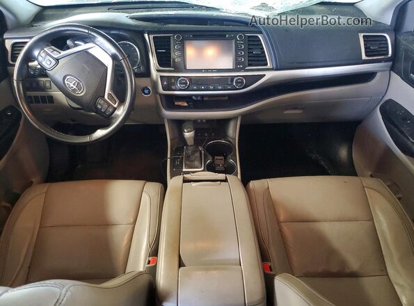 5TDJZRFH3HS389835 2017 TOYOTA HIGHLANDER Silver Vista del salpicadero