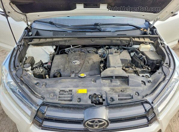 5TDJZRFH3HS457258 2017 TOYOTA HIGHLANDER White Engine compartment view