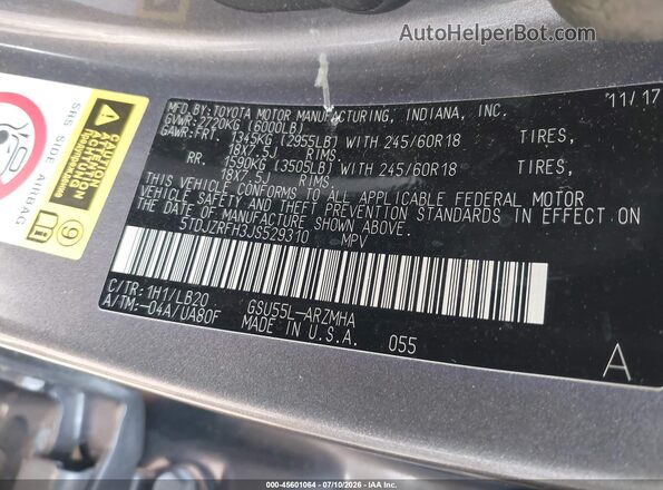 5TDJZRFH3JS529310 2018 TOYOTA HIGHLANDER Silver ძრავის განყოფილების ხედი
