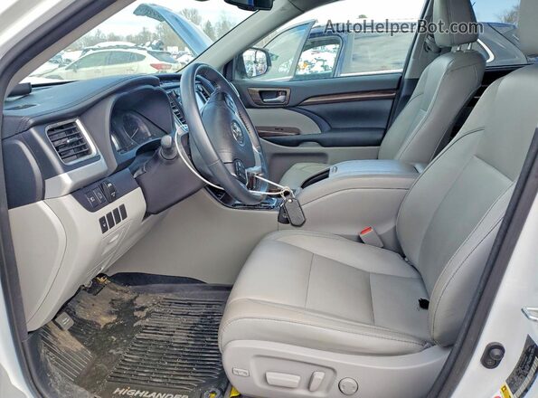 5TDJZRFH3JS530134 2018 TOYOTA HIGHLANDER White Սալոնի դիմացի տեսք