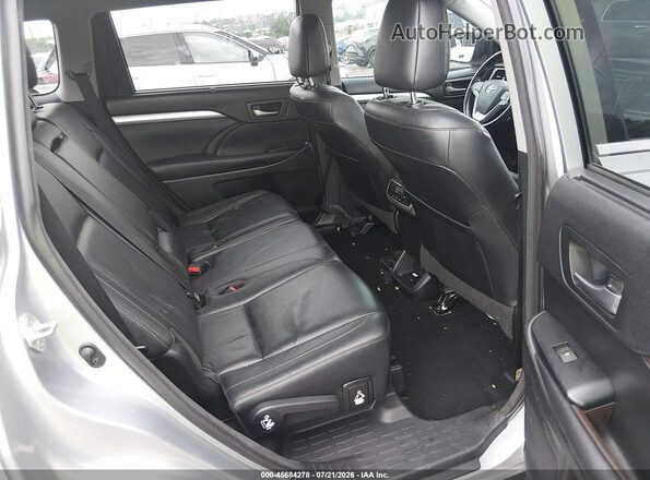 5TDJZRFH3JS550299 2018 TOYOTA HIGHLANDER Silver Widok naklejki z numerem VIN