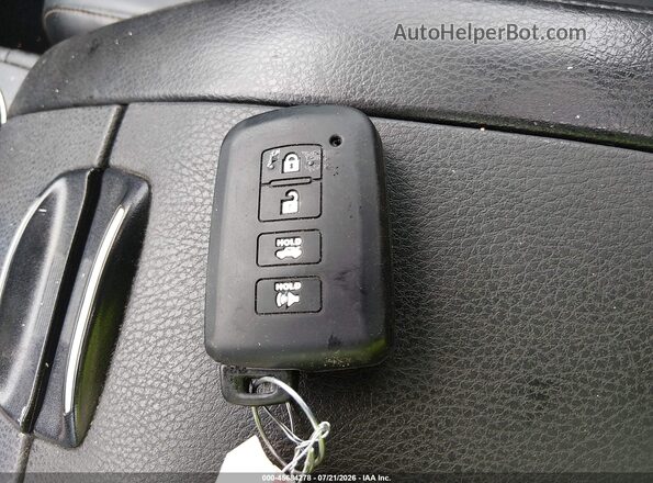 5TDJZRFH3JS550299 2018 TOYOTA HIGHLANDER Silver Widok deski rozdzielczej