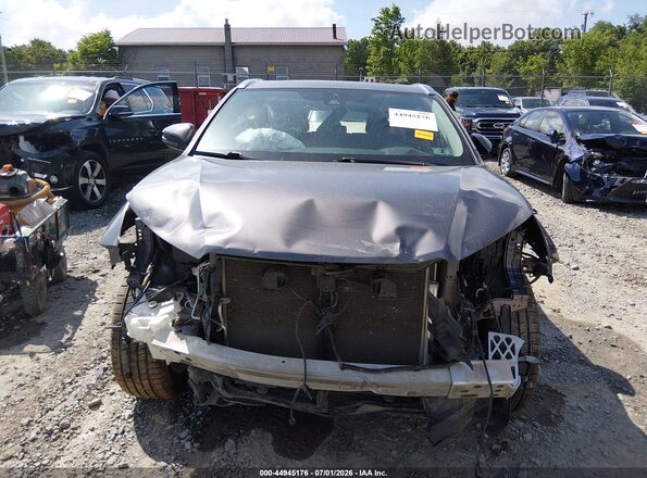 5TDJZRFH3KS582297 2019 TOYOTA HIGHLANDER Gray Rear interior view