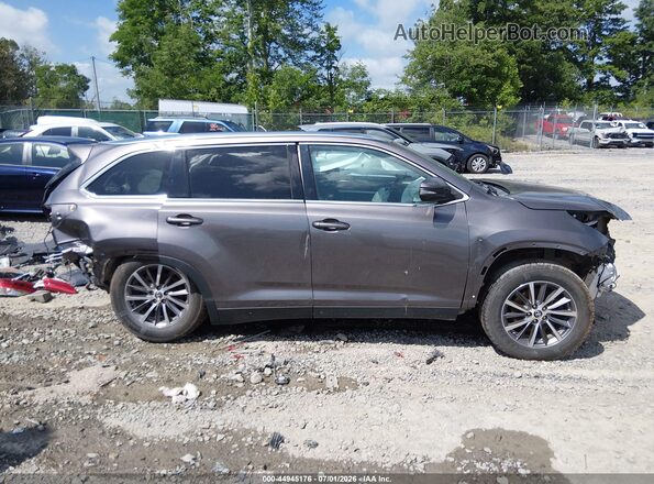 5TDJZRFH3KS582297 2019 TOYOTA HIGHLANDER Gray 360 interior view