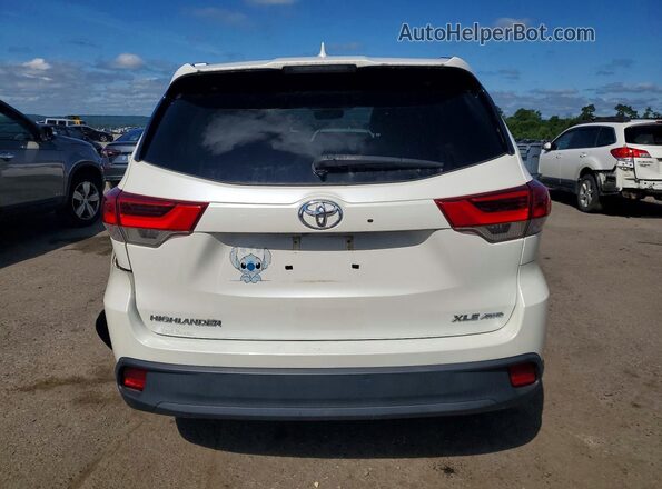 5TDJZRFH3KS745031 2019 TOYOTA HIGHLANDER Белый Вид сзади