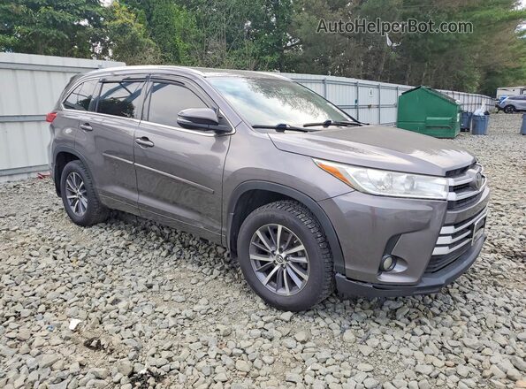 5TDJZRFH4HS415407 2017 TOYOTA HIGHLANDER Gray Front right