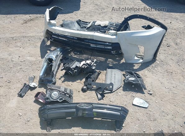 5TDJZRFH4HS446950 2017 TOYOTA HIGHLANDER White Սարքավորումների վահանակի տեսք