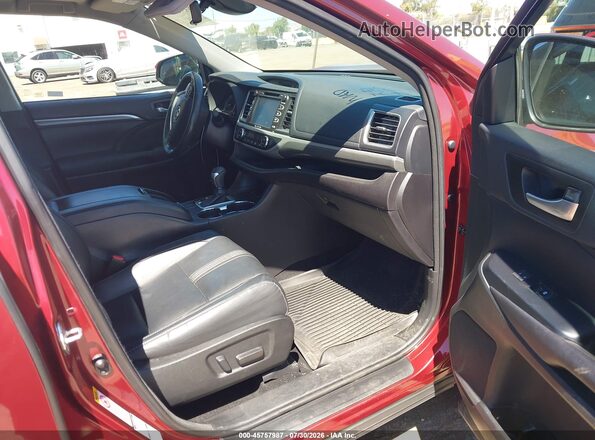 5TDJZRFH4HS483044 2017 TOYOTA HIGHLANDER Red Widok wnętrza z przodu