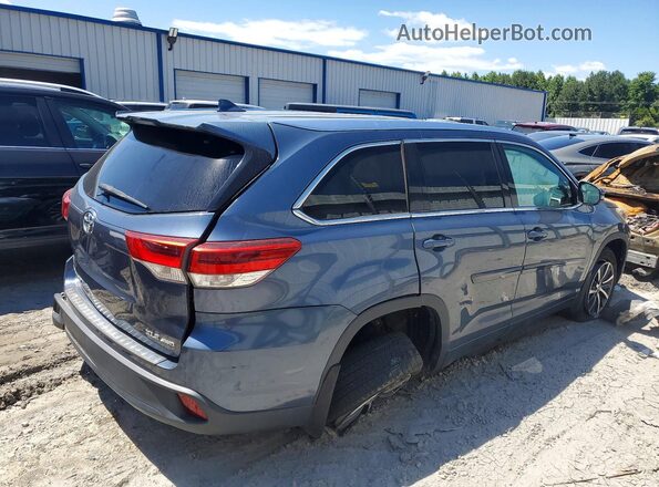 5TDJZRFH4JS497970 2018 TOYOTA HIGHLANDER Blue Rear right