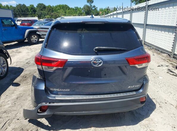 5TDJZRFH4JS497970 2018 TOYOTA HIGHLANDER Blue Rear view
