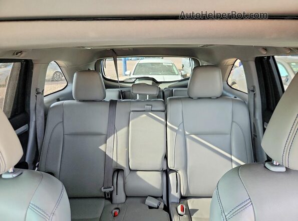 5TDJZRFH4JS498178 2018 TOYOTA HIGHLANDER White Vista de los asientos traseros