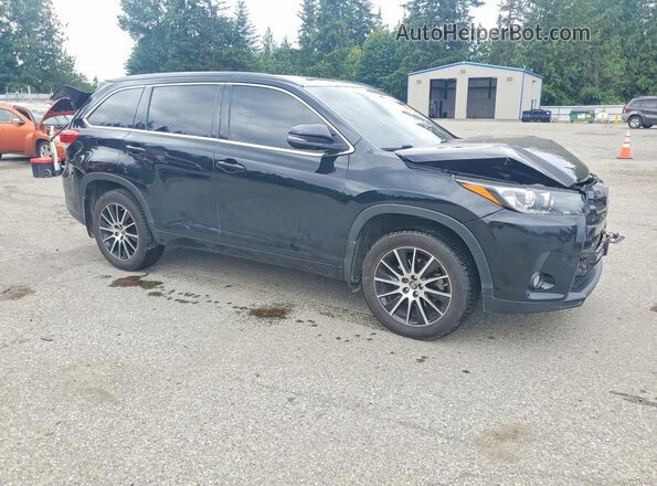 5TDJZRFH4JS812038 2018 TOYOTA HIGHLANDER Black Przód prawy