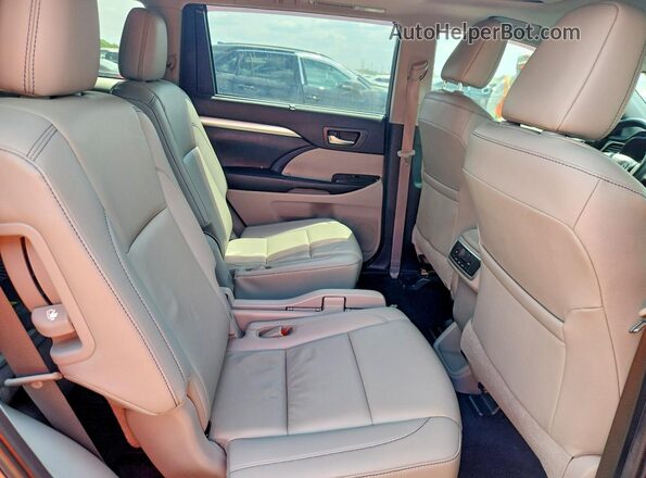 5TDJZRFH4KS622211 2019 TOYOTA HIGHLANDER Серый Вид задней части салона