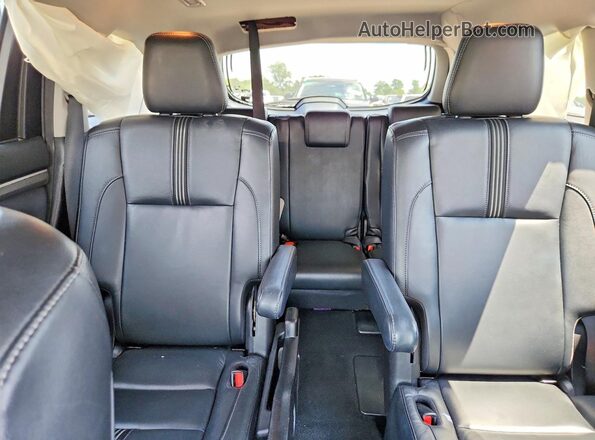 5TDJZRFH5HS448688 2017 TOYOTA HIGHLANDER Burgundy Widok tylnych siedzeń