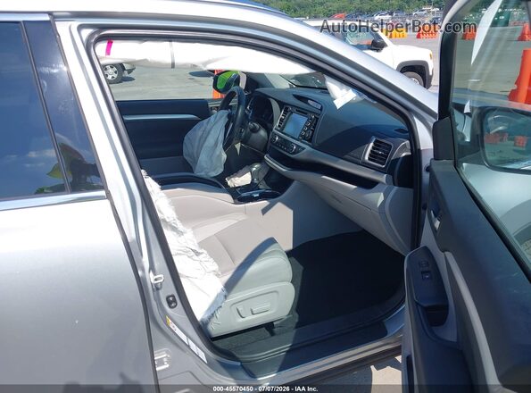 5TDJZRFH5HS467614 2017 TOYOTA HIGHLANDER Silver Սալոնի դիմացի տեսք