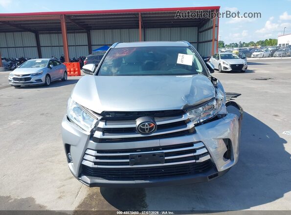 5TDJZRFH5HS467614 2017 TOYOTA HIGHLANDER Silver Դիմացի տեսք