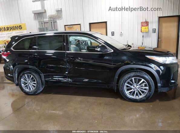 5TDJZRFH5JS904713 2018 TOYOTA HIGHLANDER Black უკანა სალონის ხედი