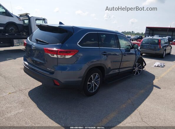 5TDJZRFH5KS976724 2019 TOYOTA HIGHLANDER Blue Trasero derecho