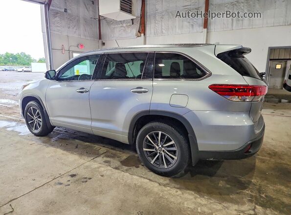 5TDJZRFH6HS374729 2017 TOYOTA HIGHLANDER Silver Rear left