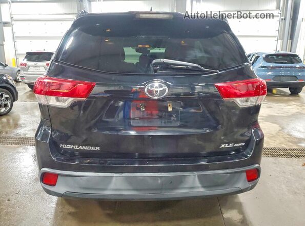 5TDJZRFH6HS462924 2017 TOYOTA HIGHLANDER Black Հետևի տեսք