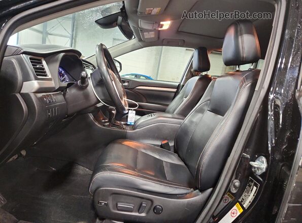5TDJZRFH6HS462924 2017 TOYOTA HIGHLANDER Black Սալոնի դիմացի տեսք