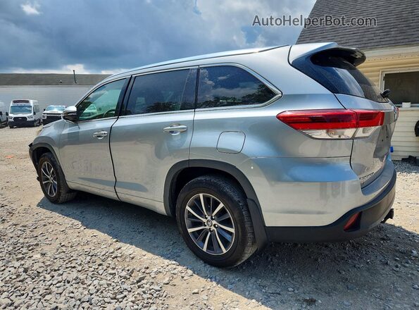 5TDJZRFH6HS510440 2017 TOYOTA HIGHLANDER Серебряный Задняя левая четверть
