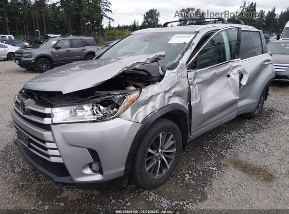 5TDJZRFH6JS524506 2018 TOYOTA HIGHLANDER Silver Передня ліва чверть