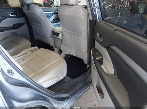 5TDJZRFH6JS889185 2018 TOYOTA HIGHLANDER Blue Vista de la etiqueta del VIN