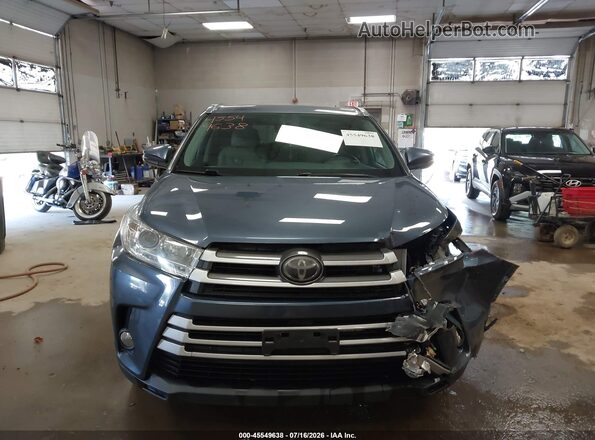 5TDJZRFH6JS889185 2018 TOYOTA HIGHLANDER Blue Vista interior trasera