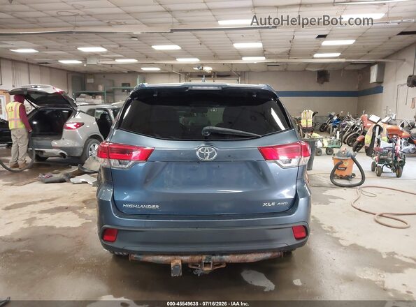 5TDJZRFH6JS889185 2018 TOYOTA HIGHLANDER Blue 