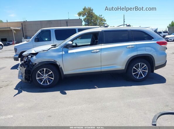5TDJZRFH6KS609704 2019 TOYOTA HIGHLANDER Gray 