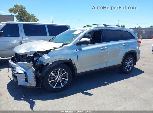 5TDJZRFH6KS609704 2019 TOYOTA HIGHLANDER Gray Front left