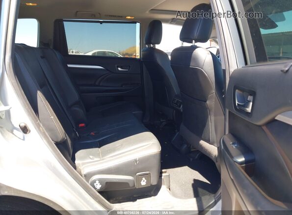 5TDJZRFH6KS609704 2019 TOYOTA HIGHLANDER Gray VIN sticker view