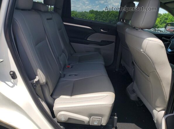 5TDJZRFH6KS705798 2019 TOYOTA HIGHLANDER White Widok wnętrza z tyłu