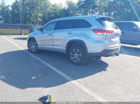5TDJZRFH7HS413912 2017 TOYOTA HIGHLANDER Серебряный Задняя левая четверть