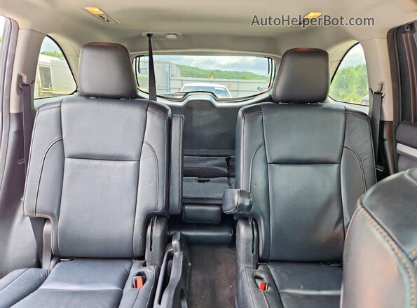 5TDJZRFH7HS450006 2017 TOYOTA HIGHLANDER Gray Вид задніх сидінь