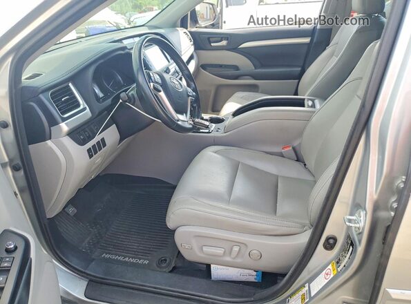 5TDJZRFH7HS457862 2017 TOYOTA HIGHLANDER Silver Вид салону спереду