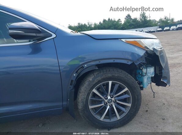 5TDJZRFH7HS471535 2017 TOYOTA HIGHLANDER Light Blue 