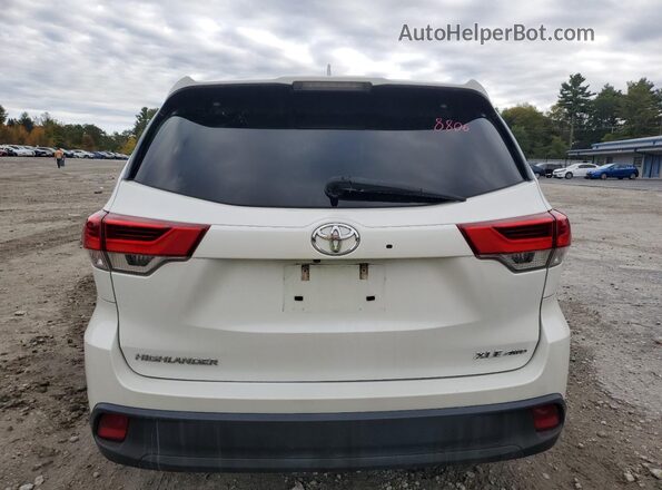 5TDJZRFH7HS513489 2017 TOYOTA HIGHLANDER White Widok z tyłu