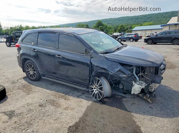 5TDJZRFH7JS560320 2018 TOYOTA HIGHLANDER Черный Передняя правая четверть