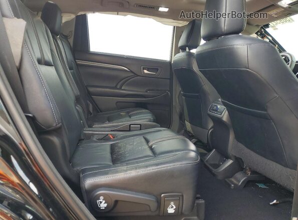 5TDJZRFH7JS560320 2018 TOYOTA HIGHLANDER Черный Вид задней части салона