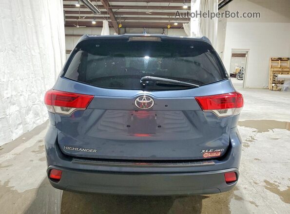 5TDJZRFH7JS806668 2018 TOYOTA HIGHLANDER Blue Vista trasera