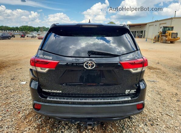 5TDJZRFH8HS403082 2017 TOYOTA HIGHLANDER Black Հետևի տեսք