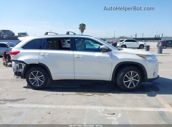 5TDJZRFH8HS431352 2017 TOYOTA HIGHLANDER White Vista interior de 360 grados