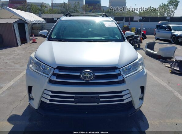 5TDJZRFH8HS431352 2017 TOYOTA HIGHLANDER White Vista interior trasera
