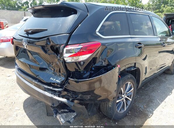 5TDJZRFH8JS528945 2018 TOYOTA HIGHLANDER Black Դիմացի տեսք